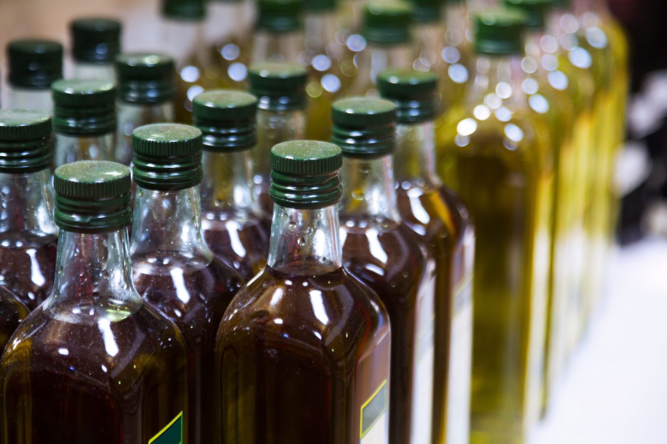Olive oil of Makris